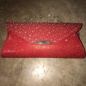 Red clutch